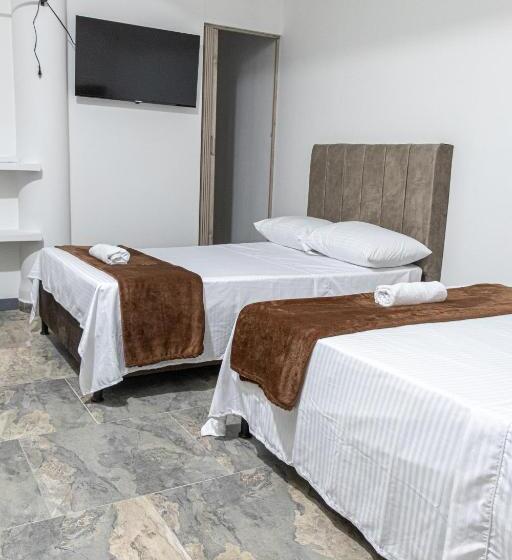 标准三人间, Maranta