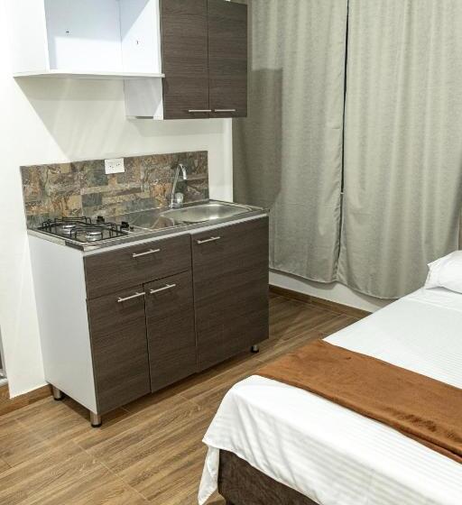 四人标准间, Maranta