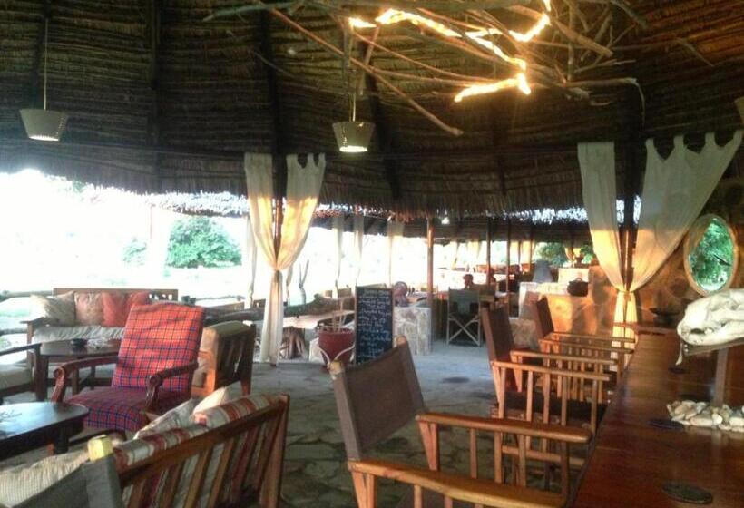 غرفة قياسية, Mikumi Wilderness Camp