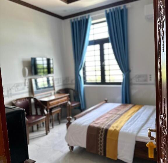 اتاق استاندارد, Quốc Hương