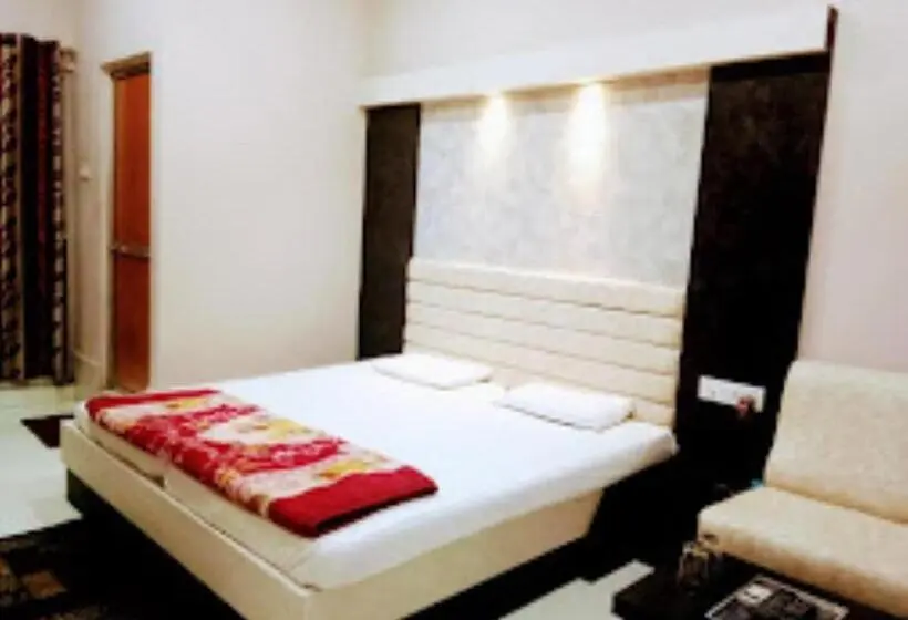 デラックスルーム, Shantidoot , Gadarwara