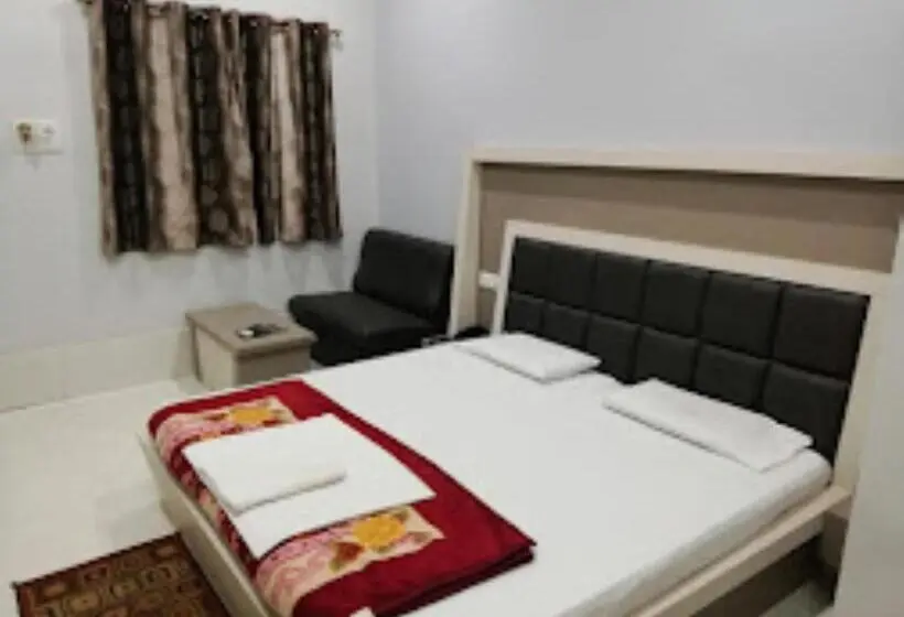 デラックスルーム, Shantidoot , Gadarwara