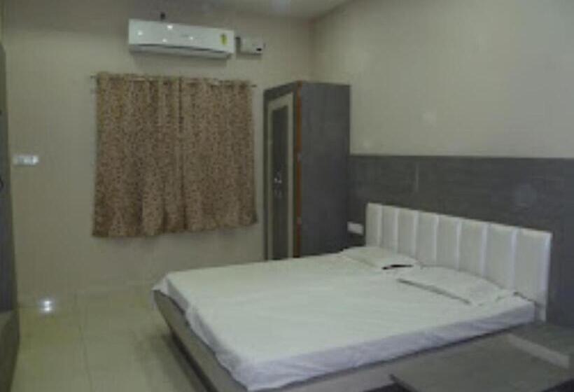 חדר סטנדרט, Shantidoot , Gadarwara