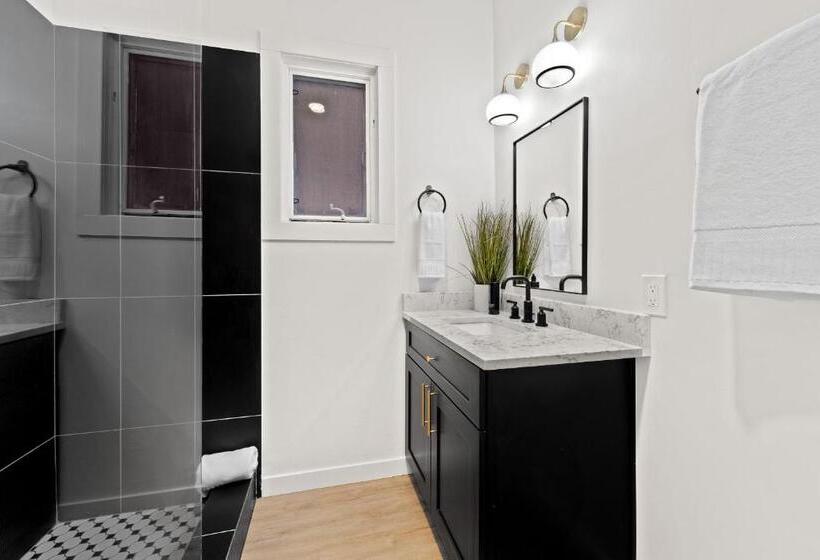 سوییت لوکس, Zindel