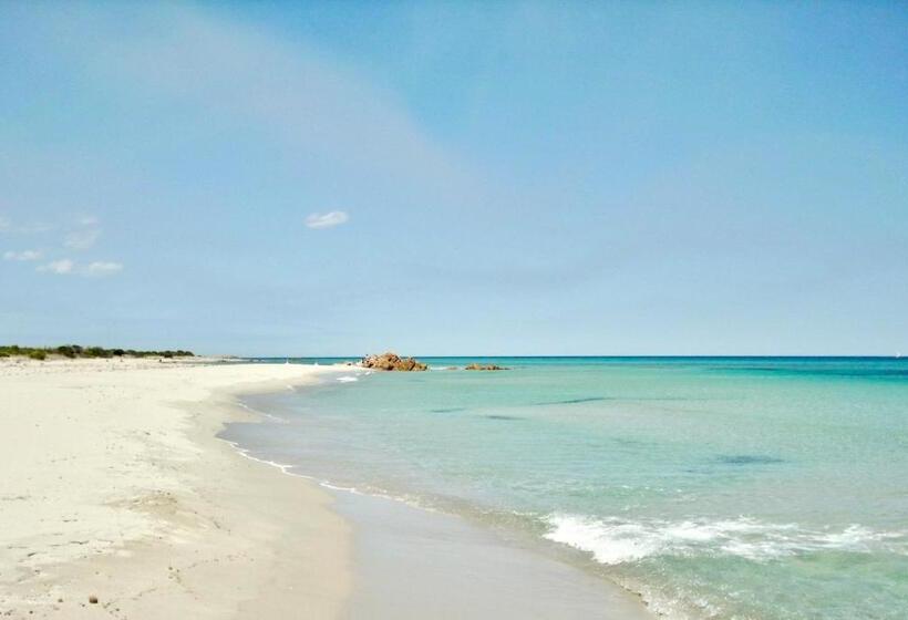 Apartamento 1 Dormitório, Isa Residence In Orosei Just 3 Km From The Beach, Apartments With Air Conditioning And Private Outdo