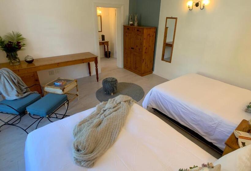 Семейный Номер, Dale Court Guest House