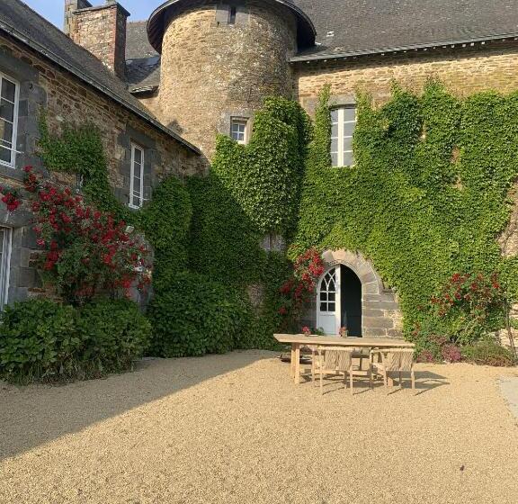 トリプルクラシックルーム, Les Métairies D Arthur