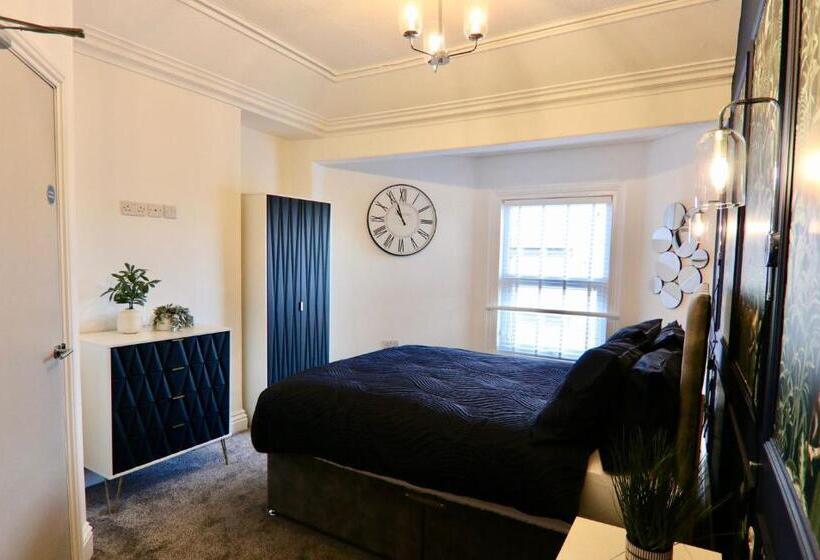 デラックスルーム, The Grand Guest House   Bond Street