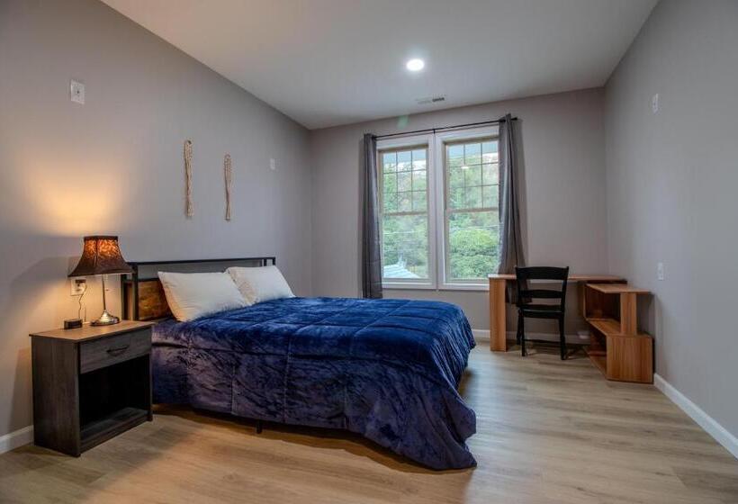 带共用浴室的标准房间, The Lazy Tiger Hostel