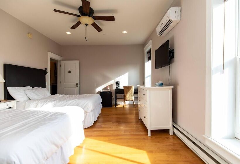 غرفة قياسية, Furness Mansion