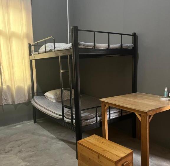 מיטה בחדר משותף, Gar S Homestay