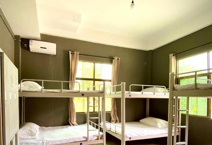 Кровать в Общей Комнате, Gar S Homestay