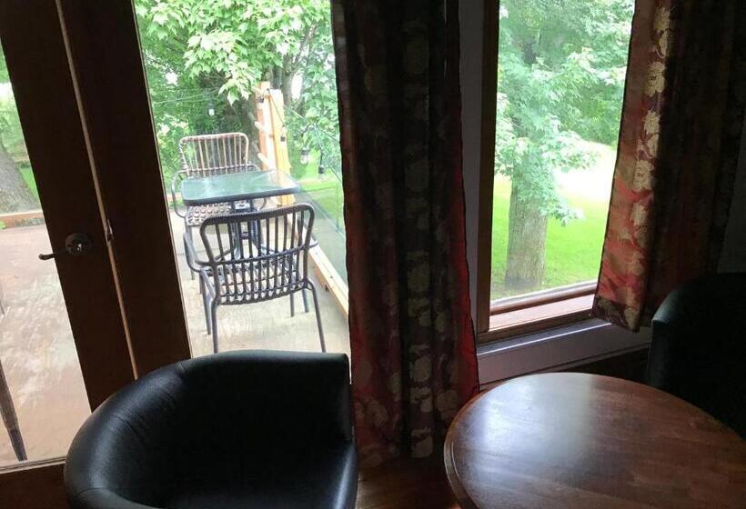 庭の見えるスタンダードトリプルルーム, Le Gîte Du Lac à La Tortue