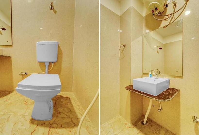 Трехместный Номер Классика, Collection O Saria Hotel & Banquet Hall