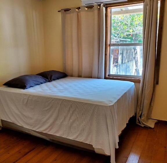 اتاق استاندارد, Caribbean Inn