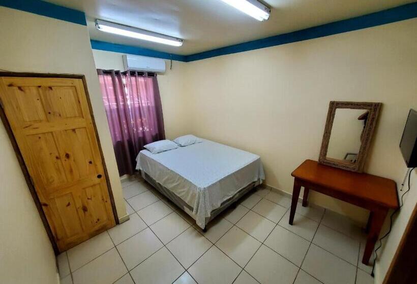 اتاق استاندارد, Caribbean Inn