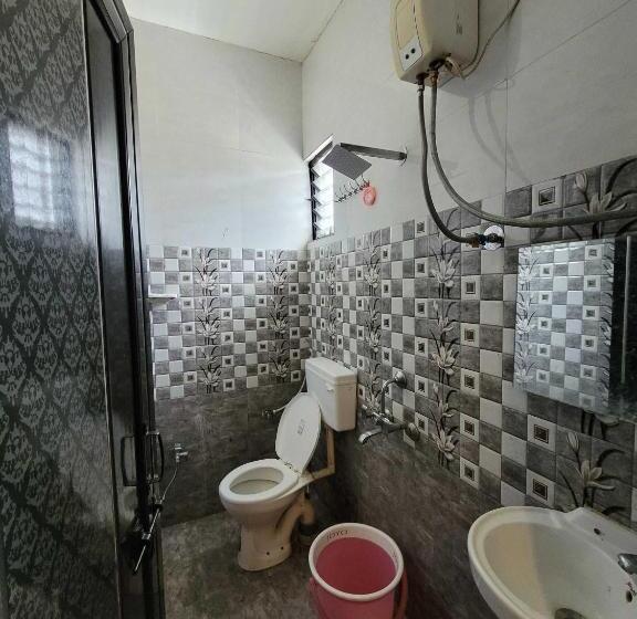 חדר קלאסי לשלושה, Flagship Sunshine Lodge