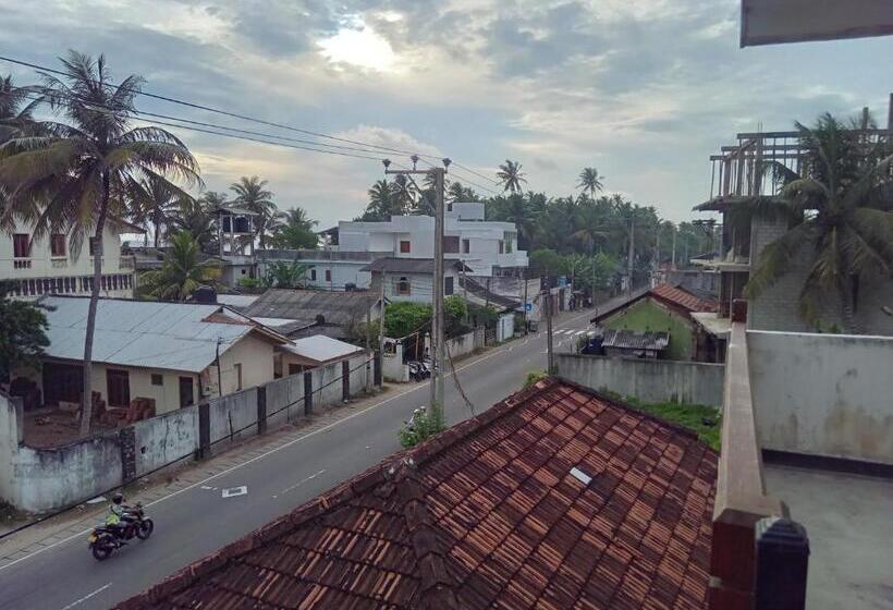 스탠다드 발코니 룸 바다 전망, Lyon Villa