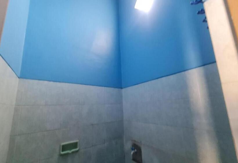 Standart Oda, Oyo 93360 Wisma Subur