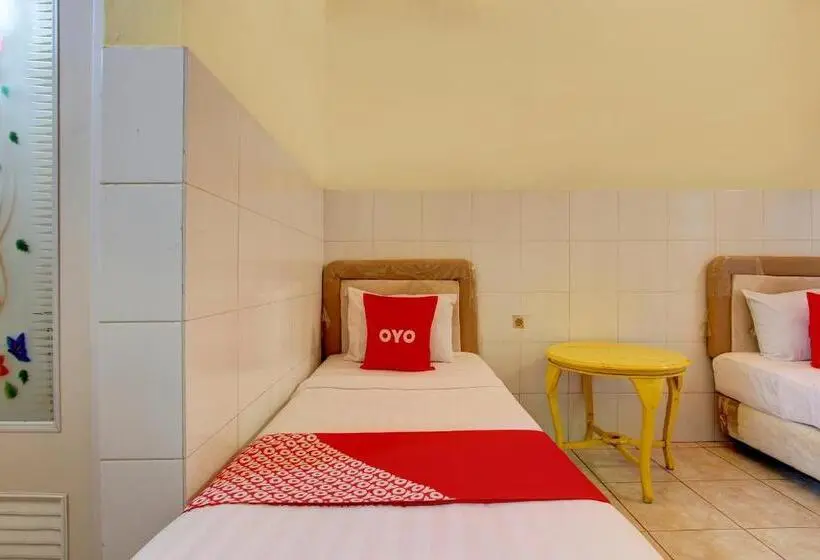 Economy Zimmer, Oyo 93360 Wisma Subur