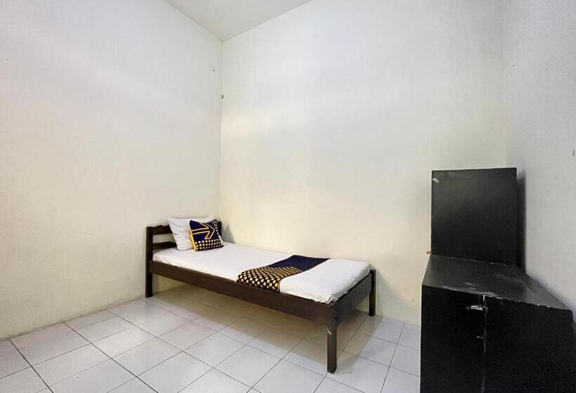 シングルベーシックルーム, Spot On 93398 Sudimoro Guest House