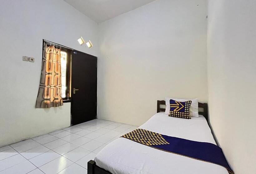 シングルベーシックルーム, Spot On 93398 Sudimoro Guest House