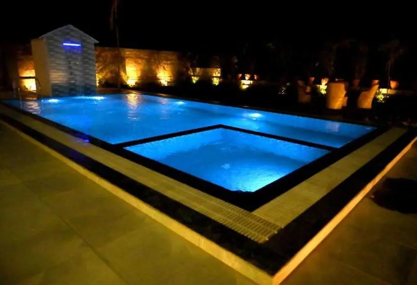 Huvila, 1 makuuhuone ja uima-allas, The Peace  A 2bhk Luxury Private Pool Villa