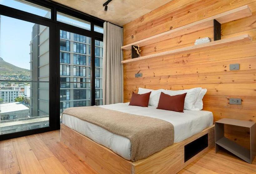 דירת שני חדרים, Neighbourgood 84 Harrington