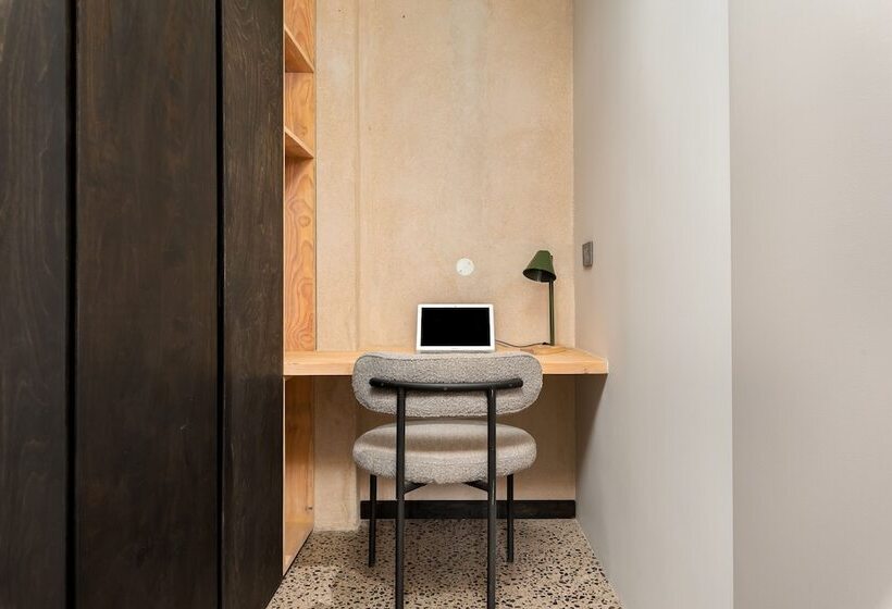 דירת חדר סופריור, Neighbourgood 84 Harrington