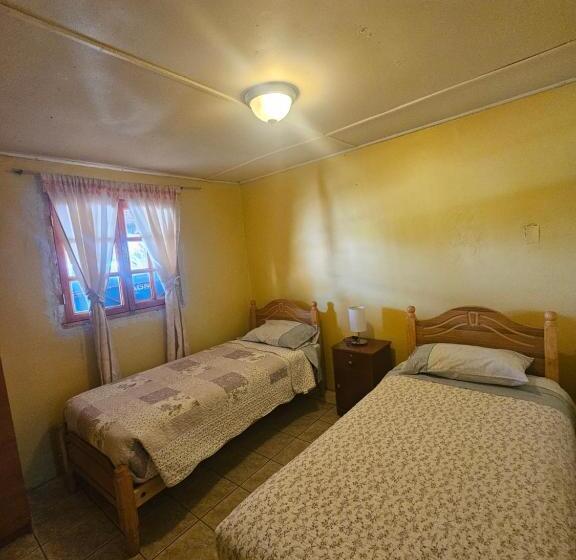 ３ベッドルームハウス, Hostal Casa Los Duendes