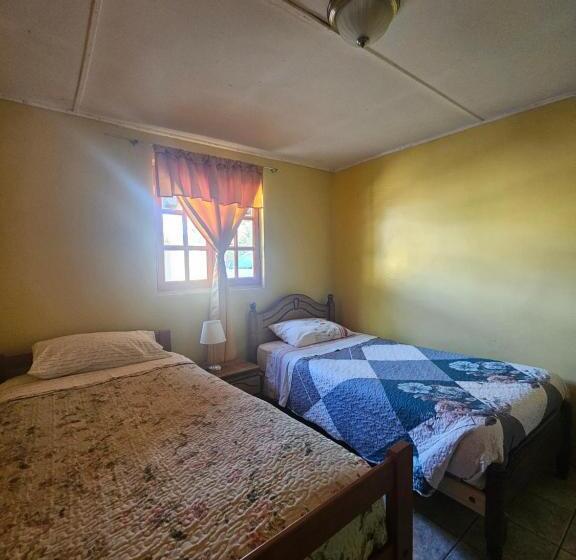 ３ベッドルームハウス, Hostal Casa Los Duendes