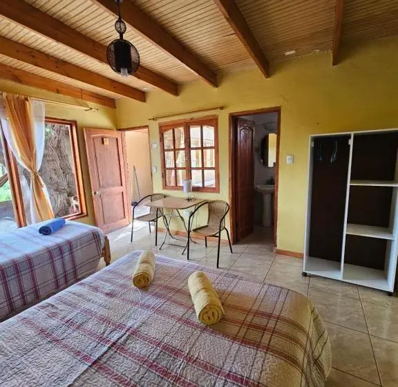 اتاق استاندارد سه نفره, Hostal Casa Los Duendes