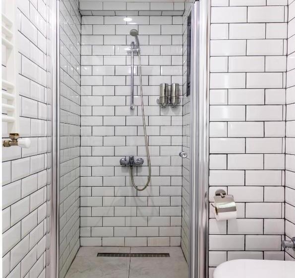 Студио Стандарт Кровать Кинг, The Business Class Suit