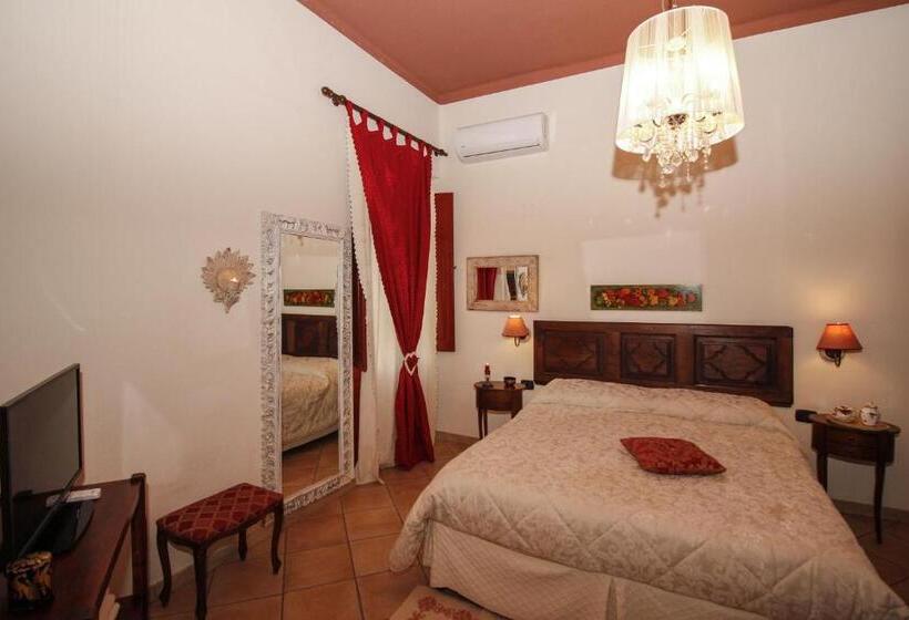 Номер Стандарт Вид на Бассейн, B&b La Posada