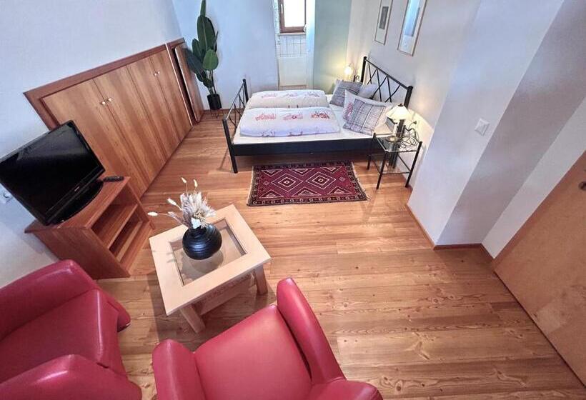 غرفة قياسية مزوَّدة بشُرفة, Haus Wallis By Stayfritz   Ski In Ski Out Zimmer  Garni  Am Arlberg