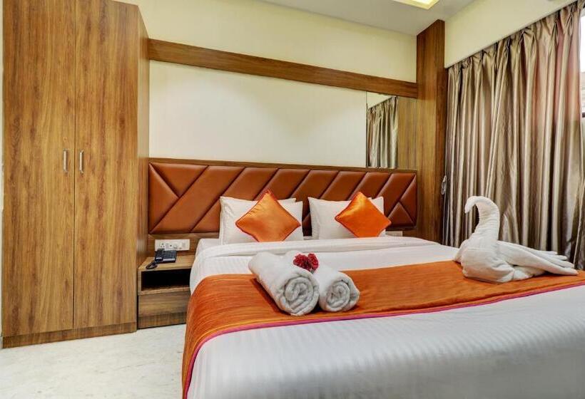 디럭스 룸, Archith