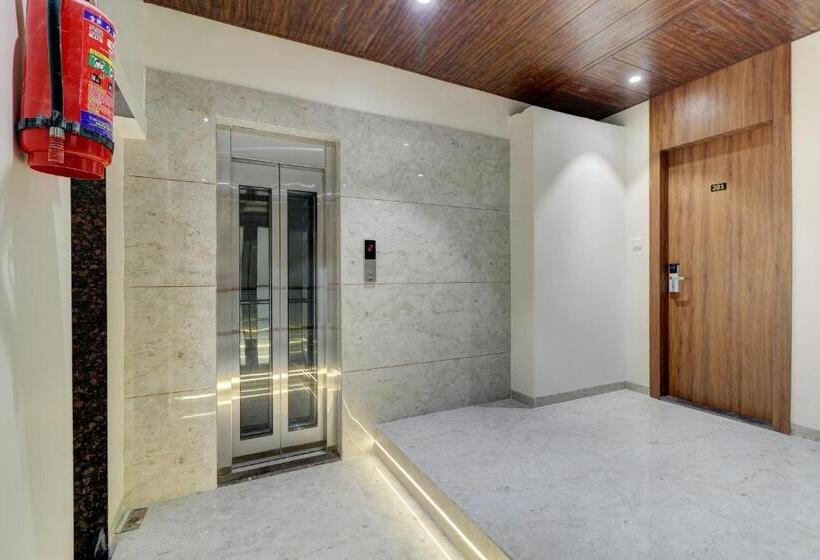 带大床的复式套间, Archith