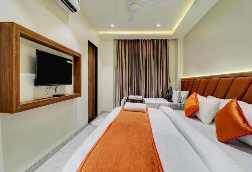 豪华三人间, Archith