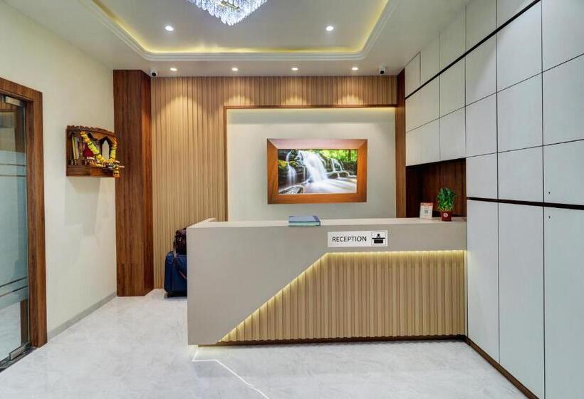 带大床的复式套间, Archith