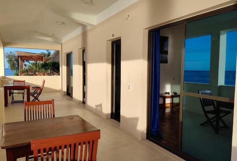 Номер Стандарт Вид на Море, Blue Tides Hotel & Restaurant