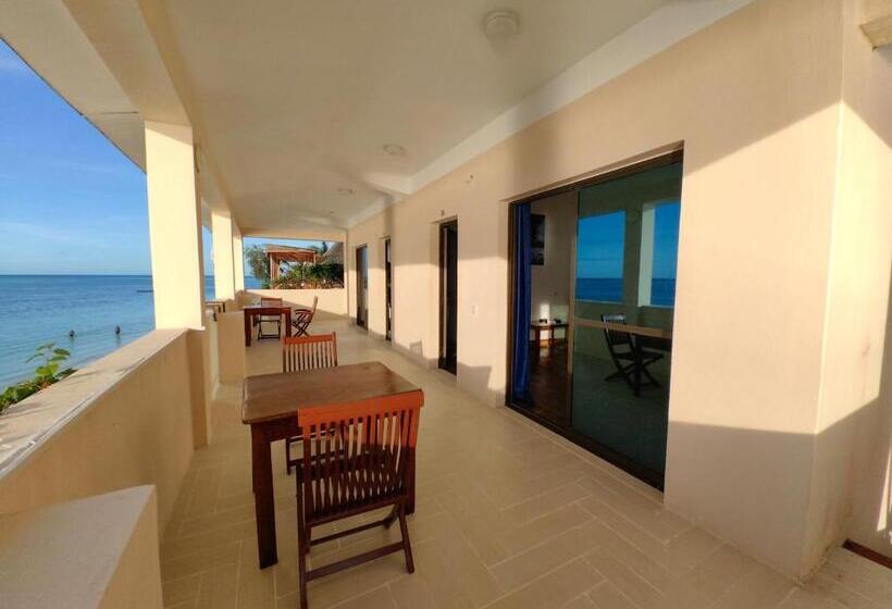 اتاق استاندارد با چشم‌انداز دریا, Blue Tides Hotel & Restaurant