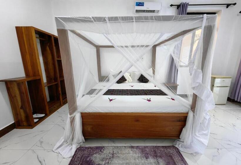 Номер Стандарт Вид на Бассейн, Blue Tides Hotel & Restaurant