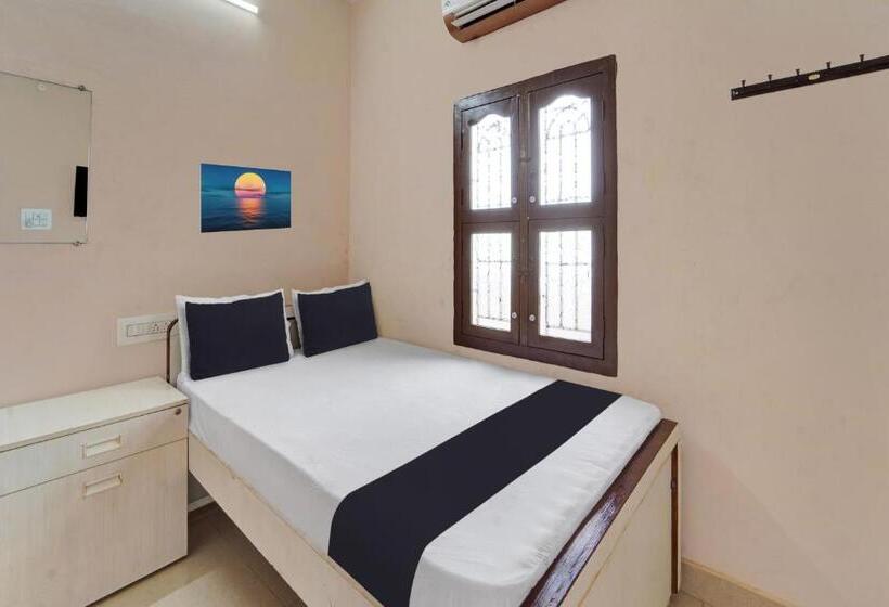 Трехместный Номер Deluxe, Oyo Flagship Sk Lodge