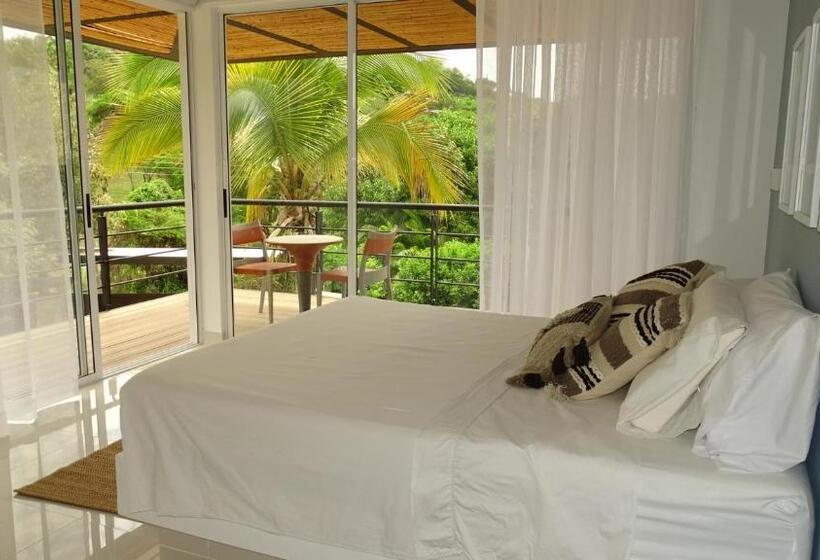 شقة غرفة واحدة, Selva Serena