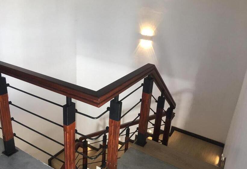 Номер Стандарт с Балконом, Senu Villa Ahangama