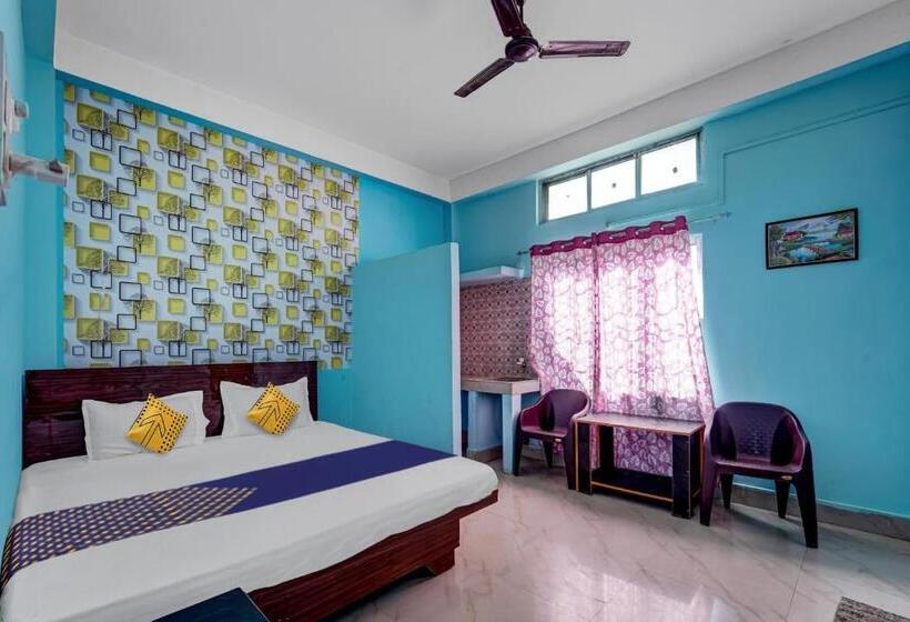 اتاق کلاسیک سه تخته, O Home Trimurti Guest House