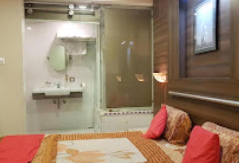 豪华房间, Tara International Telangana