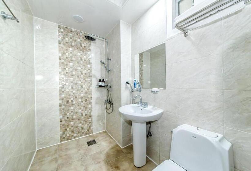 スタンダードスタジオ, Mulddeule Shimpang Resort