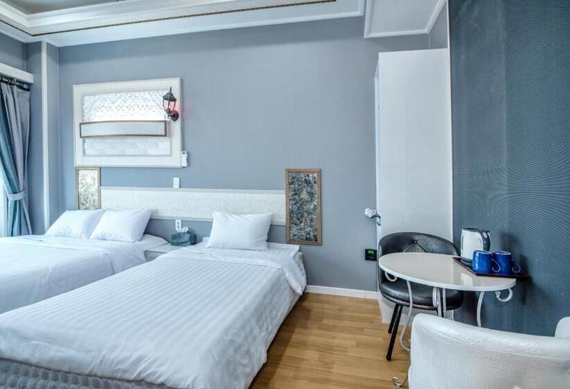 スタンダードスタジオ, Mulddeule Shimpang Resort