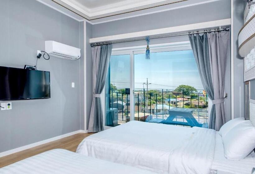 スタンダードスタジオ, Mulddeule Shimpang Resort